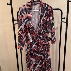 Chic Asymmetrical Dress with Abstract Design